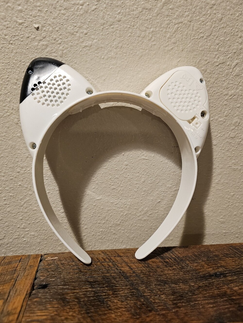 Gabby's Dollhouse Cat Ears Magical Musical Lights & Sounds Headband - Picture 6 of 12